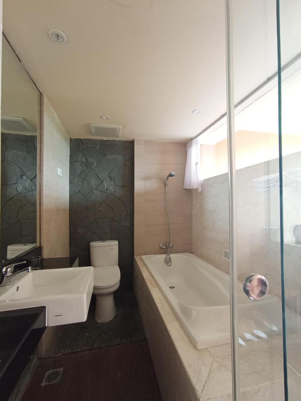 The Culture And Gallery Hotel Bogor